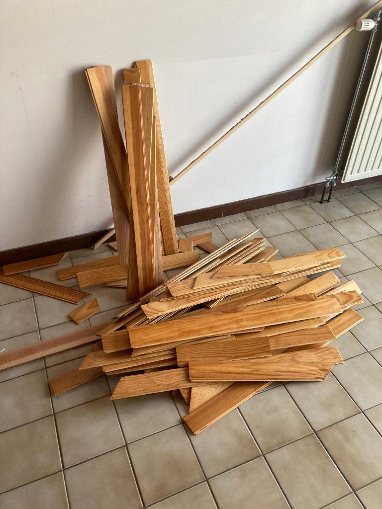 Lattes pour mur à clics, Comme neuf, Autres essences de bois, Moins de 200 cm, Planche