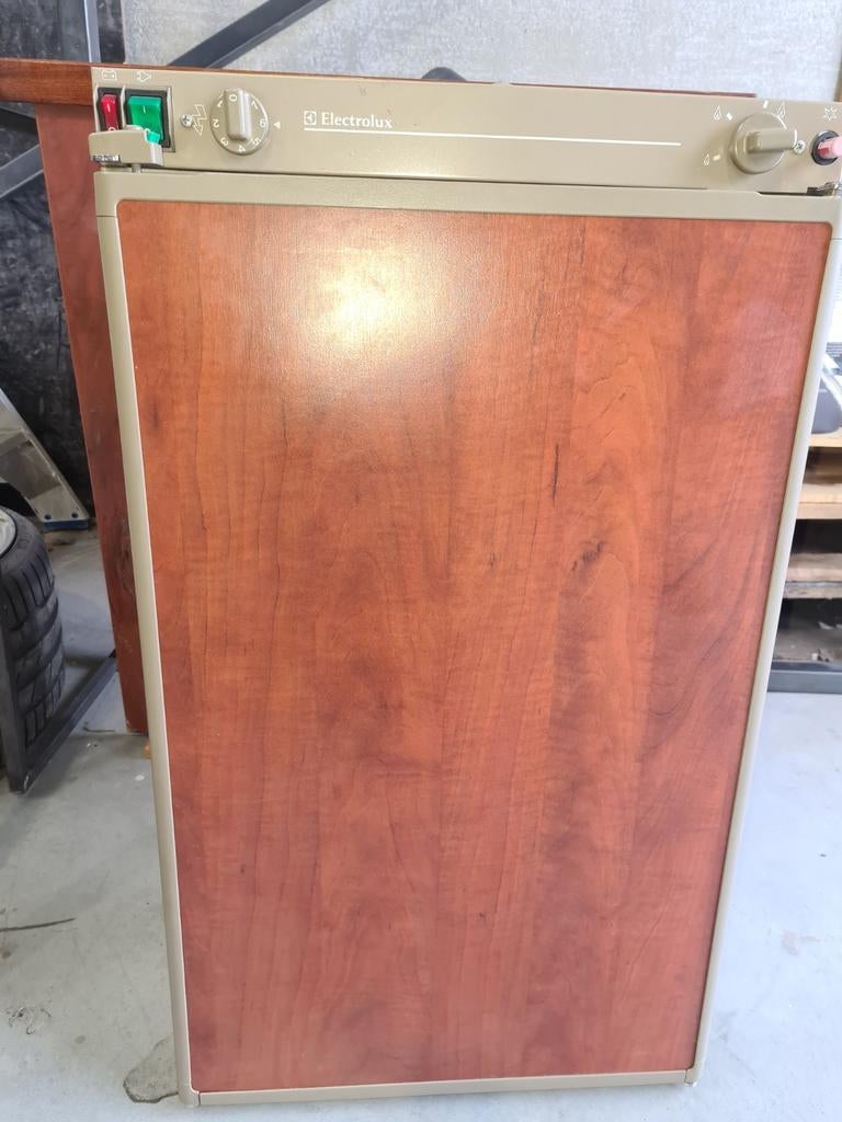 Koelkast 12V 220V gas, Caravans en Kamperen, Ophalen