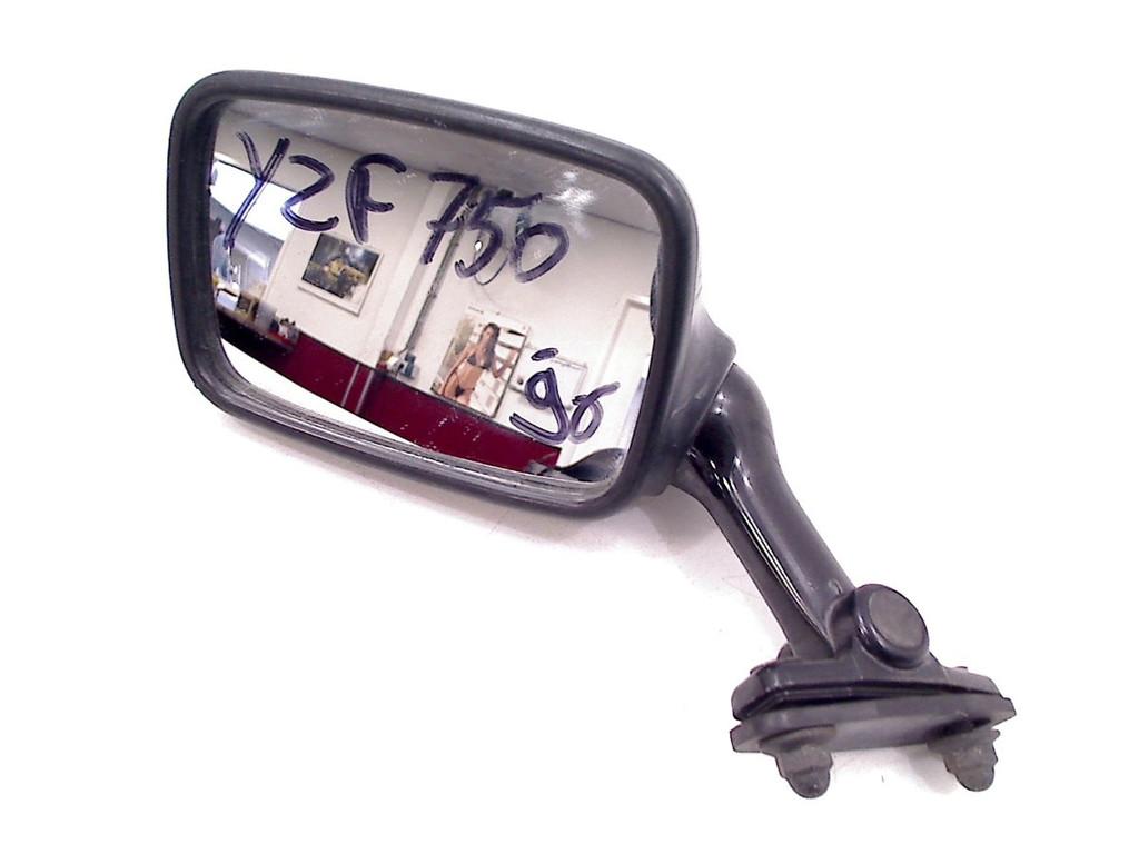 RETROVISEUR EXTERIEUR GAUCHE YZF 750 R 1993-1998 (YZF750R), Motos, Dhr. S. di Majo, Utilisé, Info@cama-motorparts.nl, P.J. Troelstraweg 8 8
3144 CX  MAASSLUIS, NL
