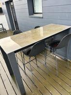 HOGE TAFEL + 4 BARKRUKKEN, Ophalen