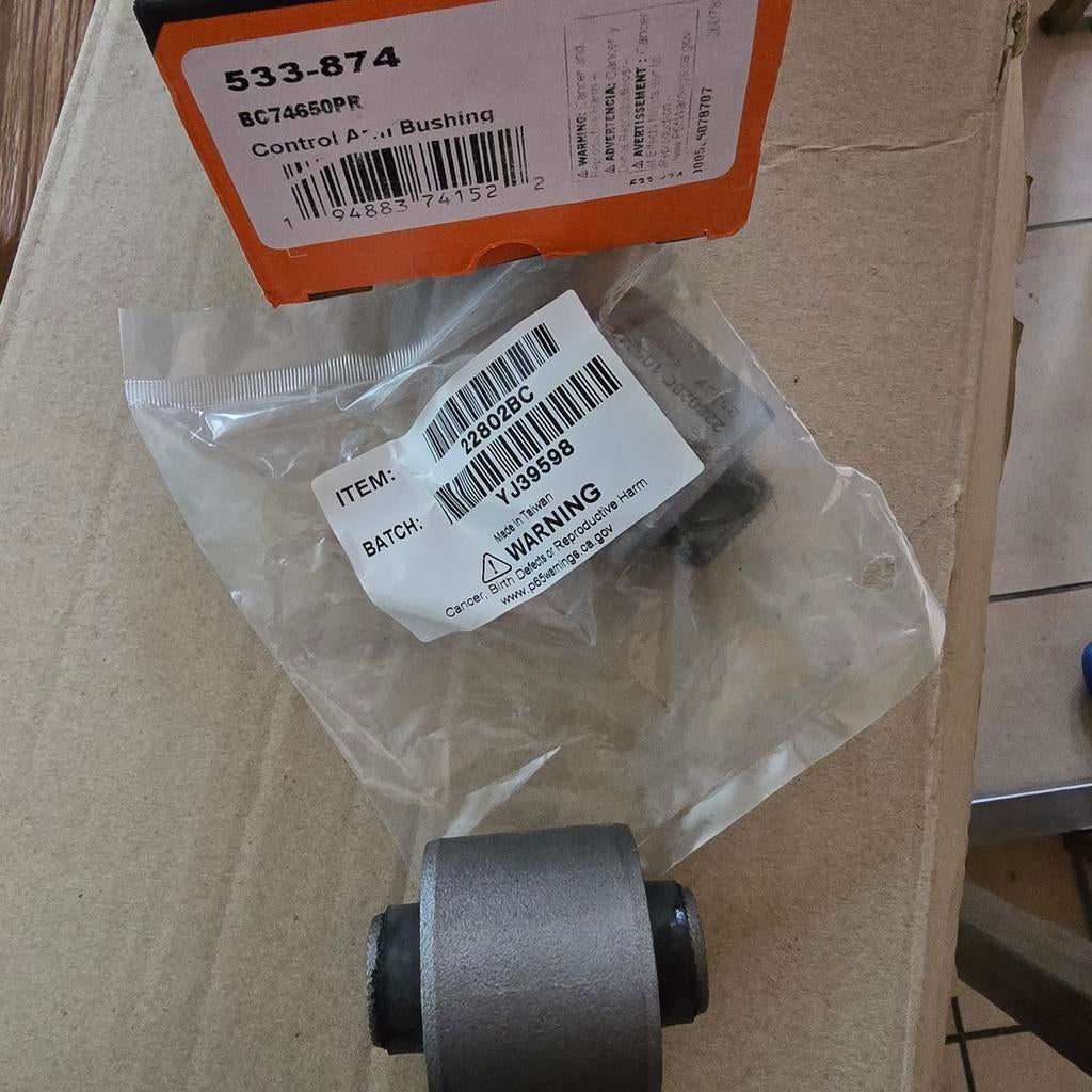 4 douilles de bras de suspension inférieur pour Toyota, Enlèvement, Neuf, Toyota