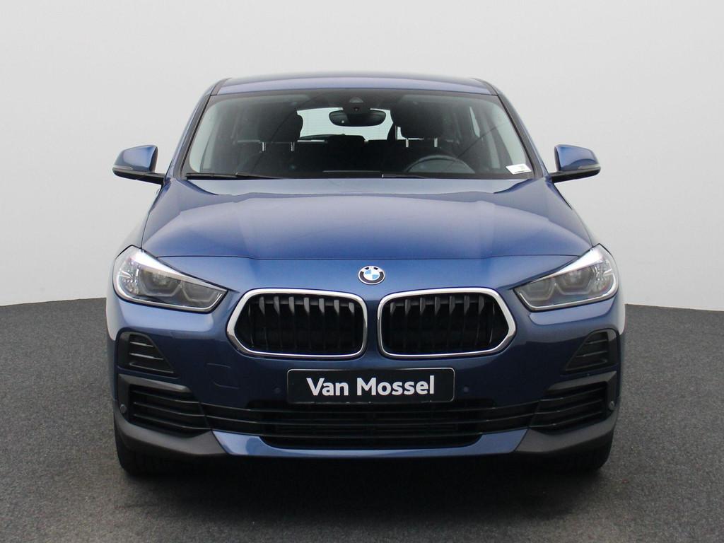 BMW X2 sDrive18i (automatique), https://public.car-pass.be/vhr/4a9b7bf8-4681-45c2-97eb-07e7356afe8c, Euro 6, Entreprise, Cruise Control