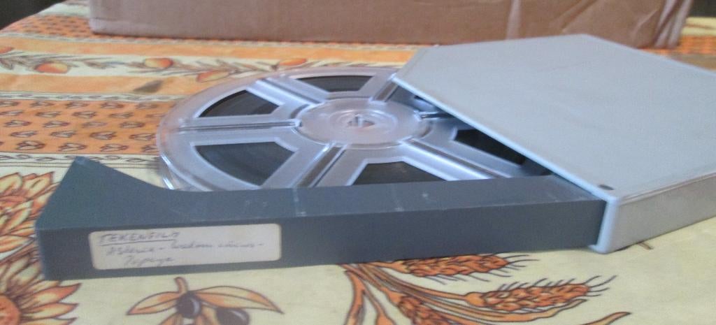 Rouleau de film Prima 8 mm - Dessins animés, TV, Hi-fi & Vidéo, Bobines de film, Enlèvement ou Envoi, Film 8 mm