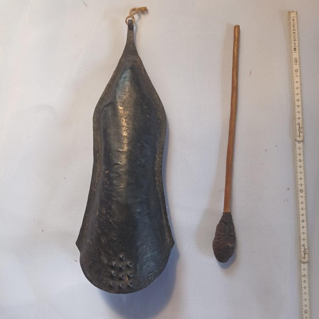 Cloche à percussion ancien congo belge., Enlèvement, Comme neuf, Autres types