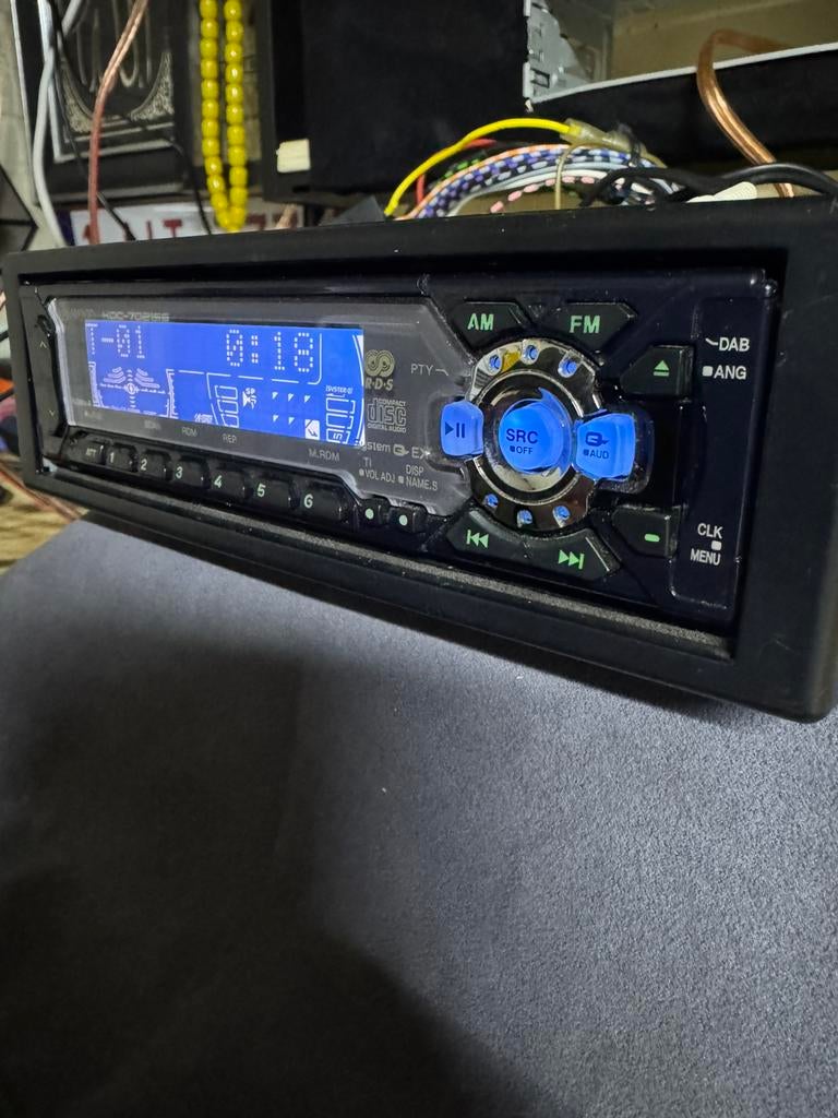 Kenwood KDC-7021SE autoradio met ingebouwde CD-speler., Ophalen of Verzenden, Zo goed als nieuw
