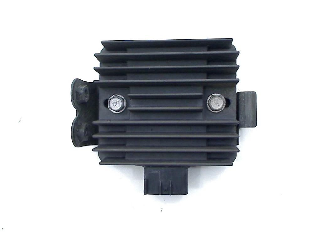 REGULATEUR DE TENSION Z 750 2003-2006 (Z750 ZR750J-K), Motos, Dhr. S. di Majo, Utilisé, Info@cama-motorparts.nl, P.J. Troelstraweg 8 8
3144 CX  MAASSLUIS, NL