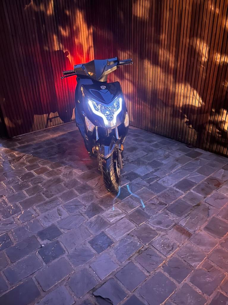 Neco one 12, Vélos & Vélomoteurs, Scooters | Marques Autre, Neuf, Classe A (25 km/h), Essence, Enlèvement