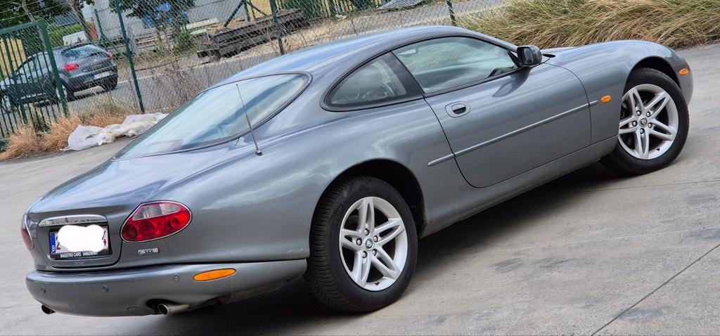 Jaguar XK8 4.2benz boite auto V8 full options 240mkm 6999€, Auto's, Jaguar, Particulier, XK, Benzine, Euro 4, Coupé, 3 deurs, Automaat