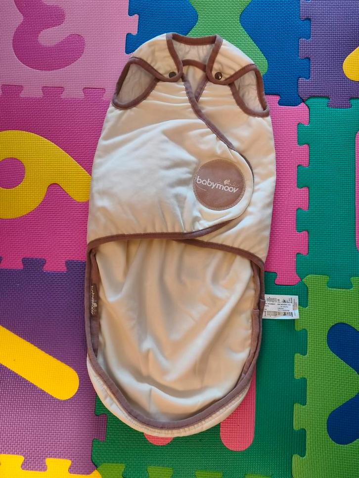 Serviette à langer et sac de couchage Babymoov — Beige/Marro, Enfants & Bébés, Couvertures, Sacs de couchage & Produits pour emmailloter