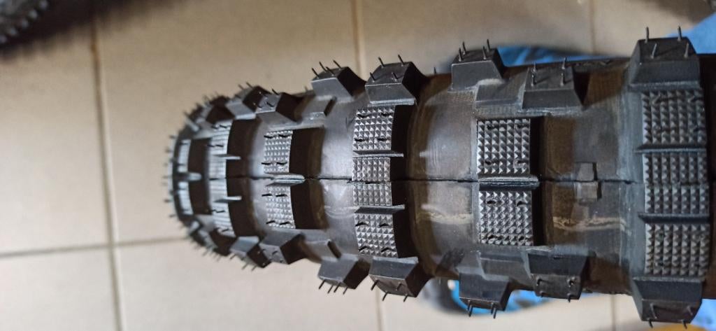 Pneu kenda cross 17 avant neuf, Motos, Enlèvement, Neuf