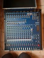 Mixer Yamaha MG166CX in flightcase, Muziek en Instrumenten, Ophalen, Gebruikt, 10 tot 20 kanalen, Microfooningang