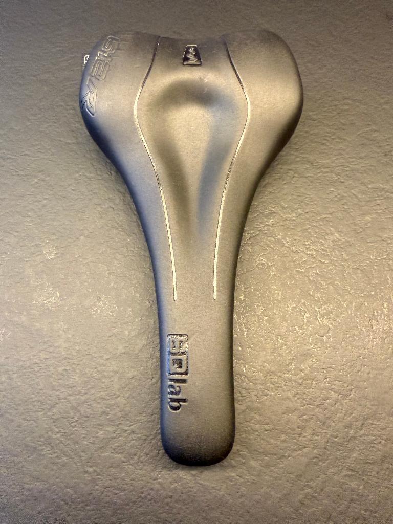 Sq Lab 612 Ergowave R Carbon Zadel 130mm, Ophalen of Verzenden, Zo goed als nieuw, Racefiets, Carbon