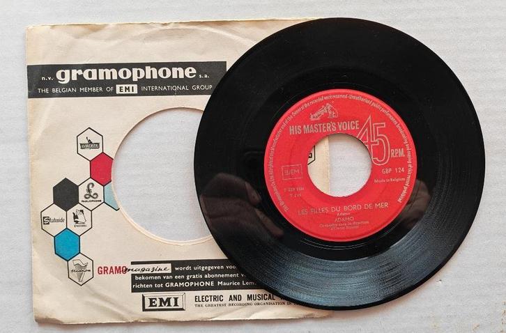 ADAMO - Les filles du bord de mer (single), CD & DVD, Vinyles Singles, Comme neuf, Single, Pop, 7 pouces, Enlèvement ou Envoi