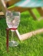Wijnglas standaards voor in de tuin/strand etc., Huis en Inrichting, Keuken | Servies, Nieuw, Overige materialen, Overige typen