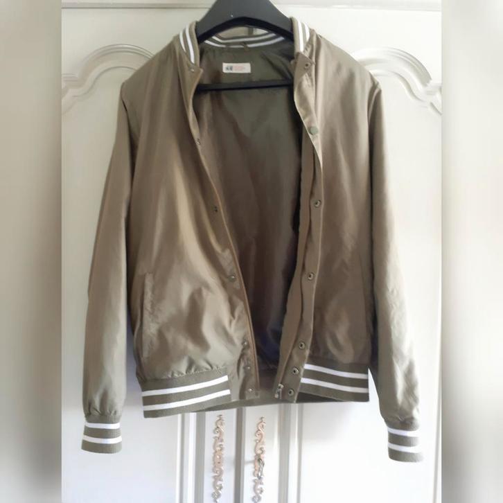 Blouson  T . 170 sur étiquette peut convenir pour un S" H&M, Kleding | Heren, Jassen | Zomer, Zo goed als nieuw, Verzenden