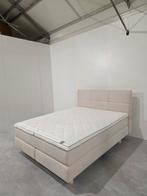 Nieuw Boxspring Auping 160x200 Een Maand Oud +Deluxe Topper, Huis en Inrichting, Ophalen of Verzenden, Zo goed als nieuw, Beige