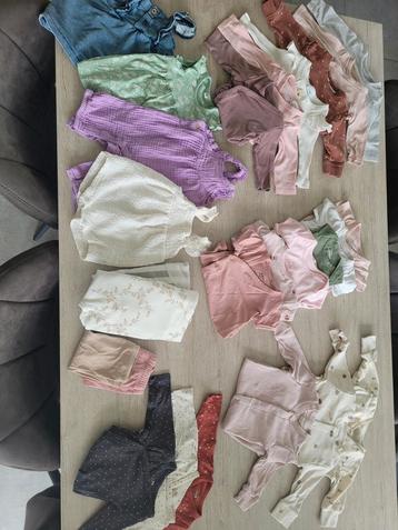 Meisjes kleren maat 50/56 + 2x inbakerdoek  beschikbaar voor biedingen