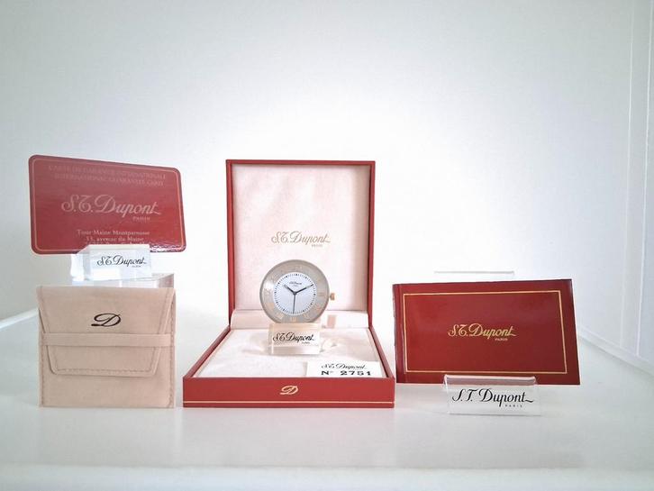 Horloge de voyage Dupont avec alarme neuve., Collections, Articles de fumeurs, Briquets & Boîtes d'allumettes, Neuf, Autres types