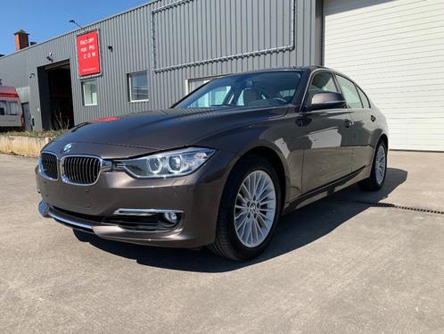 BMW 320i xDRIVE(4x4) LUXURY LINE BI-XENON CAMERA NAVI LEDER, Auto's, BMW, Bedrijf, Te koop, 3 Reeks, 4x4, ABS, Achteruitrijcamera