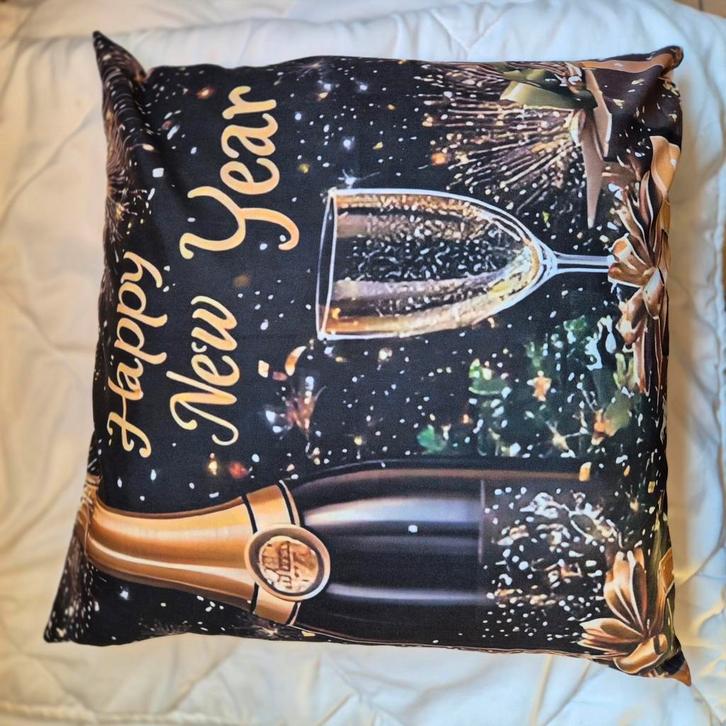 4 mooie kussens 45x45 nieuwjaar, Huis en Inrichting, Woonaccessoires | Kussens, Nieuw, Ophalen of Verzenden