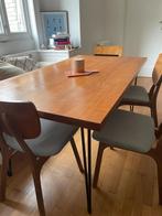 Table à manger + 4 chaises, Rectangulaire, Utilisé, Cinq personnes ou plus
