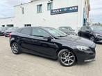Volvo V40 T2 Benzine Ocean Race * 1 JAAR GARANTIE * !, Auto's, Volvo, Navigatiesysteem, 122 pk, Gebruikt, 4 cilinders