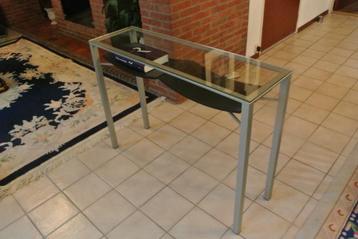  Design Sideboard Table met Glasplaat beschikbaar voor biedingen