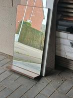 Nouveau miroir, Enlèvement