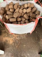 Houtbriketten, Ophalen