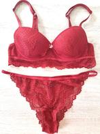 Prachtig donkerrood setje, Kleding | Dames, Ondergoed en Lingerie, Verzenden, Rood, Setje