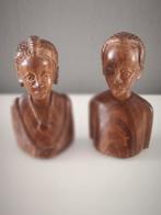 Vintage paar Afrikaanse bustes gesneden in hout., Ophalen of Verzenden