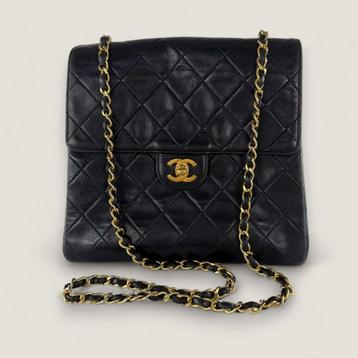 Chanel vintage Matelasse schoudertas lamsleer beschikbaar voor biedingen