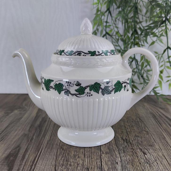 Wedgwood Stratford Theepot, Antiek en Kunst, Antiek | Servies los, Ophalen of Verzenden