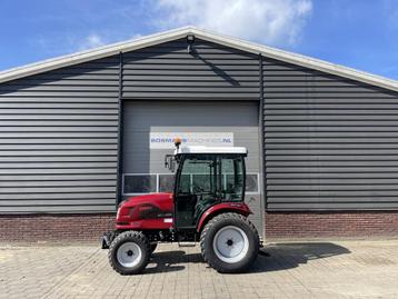 Knegt 404 4WD 40 PK met cabine - fronthef BJ 2024 70 uur, Overige merken, Tot 2500