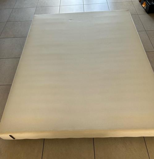 Bed - beddenbak - boxspring, Huis en Inrichting, Slaapkamer | Bedden, Gebruikt, Tweepersoons, 160 cm, 200 cm, Stof, Crème, Ophalen