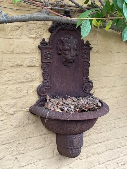 Prachtige vintage gietijzeren muurfonteinen met leeuwenkop, Tuin en Terras, Tuinwanddecoratie, Gebruikt, Ophalen
