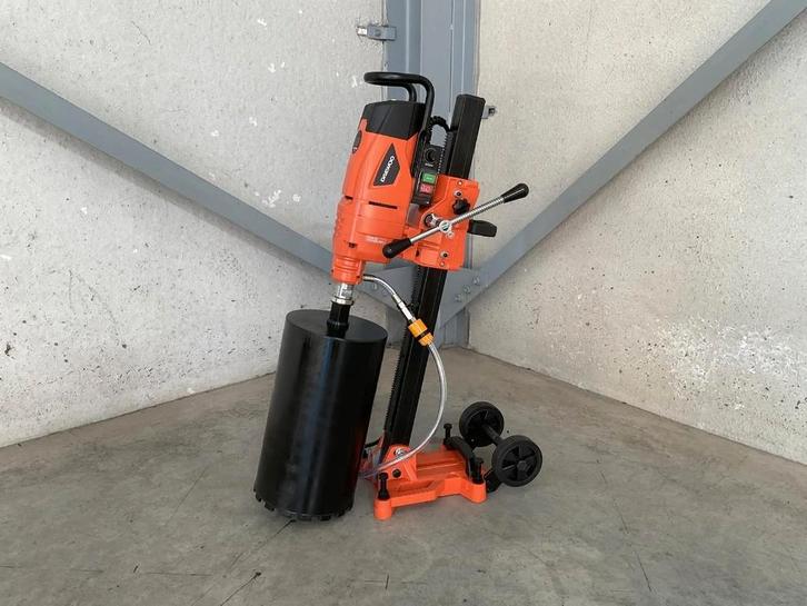 Carotteuse diamantée Daewoo + support !, Bricolage & Construction, Outillage | Foreuses, Neuf, Perceuse, 600 watts ou plus, Enlèvement