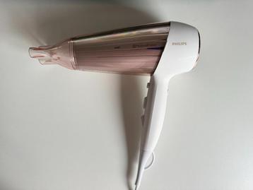 Philips DryCare haardroger (HP8280 - MoistureProtect) beschikbaar voor biedingen