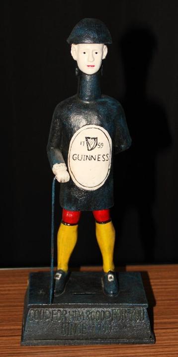 Guinness memorabilia beeldje 35 cm beschikbaar voor biedingen