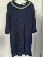 Blauwe jurk - kant met pareltjes, Kleding | Dames, Suncoo, Blauw, Maat 38/40 (M), Zo goed als nieuw