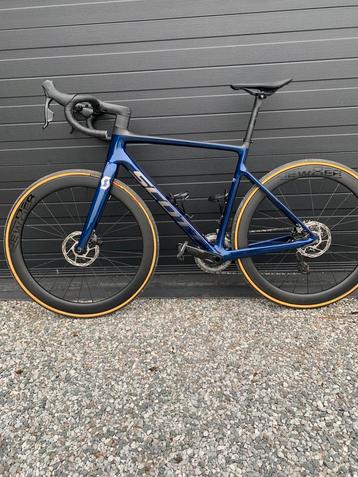 Scott addict, Enlèvement, Carbone