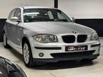 BMW 116i BENZINE | AIRCO | ZEER PROPER |GEKEURD | LEZ OK ✅, Auto's, BMW, Voorwielaandrijving, Zwart, 4 cilinders, 5 deurs