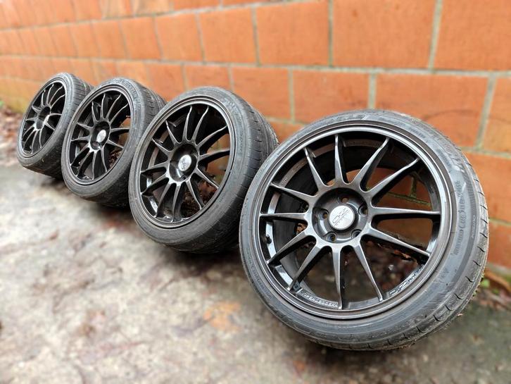 O.Z Racing Superleggera 18' de largeur, Autos : Pièces & Accessoires, Pneus & Jantes, Pneus et Jantes, Pneus été, 18 pouces, 245 mm