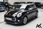 MINI Cooper 1.5i 7 Seven - NAVIGATIE / PANORAMISCH / BLUETOO, Auto's, Gebruikt, Euro 6, 136 pk, Grijs