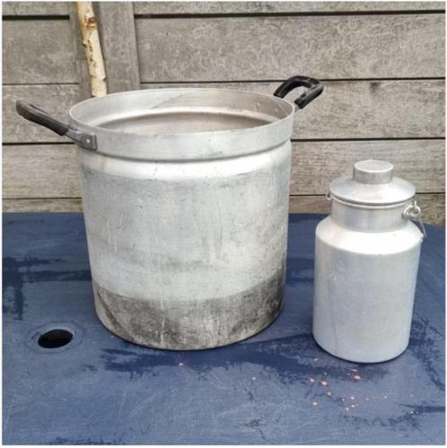 Oude (aluminium?) potten i.p.v. bloempotten, Tuin en Terras, Bloembakken en Plantenbakken, Gebruikt, Metaal, 30 tot 60 cm, Minder dan 60 cm