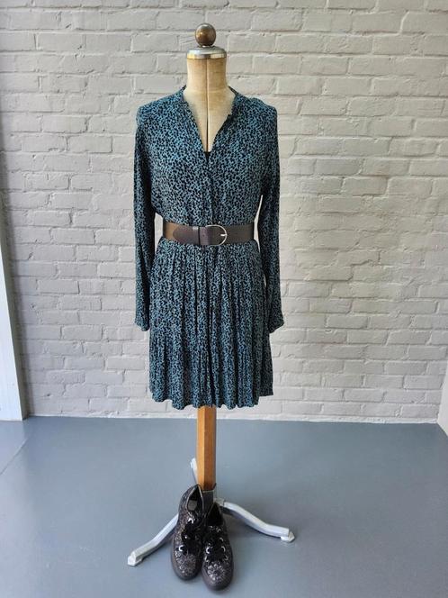 Prachtige petrolkleurige jurk XS-S, Kleding | Dames, Jurken, Zo goed als nieuw, Maat 36 (S), Blauw, Knielengte, Ophalen of Verzenden