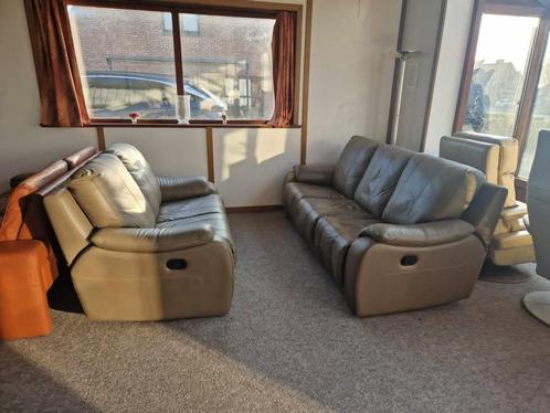 TAUPE LEDER SALON MET 4 RELAXEN 3 EN 2 ZIT, Huis en Inrichting, Zetels | Zetels, Gebruikt, Leer, Ophalen
