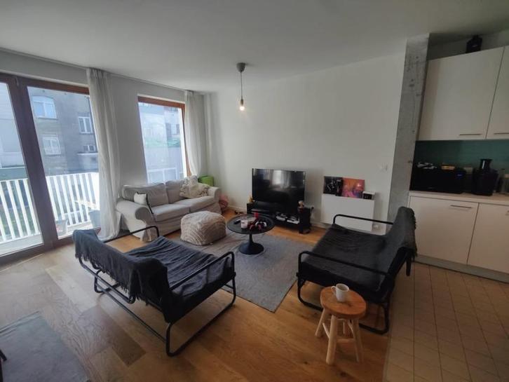Kamer te huur in groot appartement, Immo, Appartementen en Studio's te huur, Brussel, 50 m² of meer