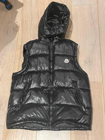 Moncler bodywarmer beschikbaar voor biedingen