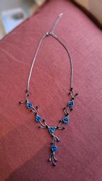 Collier argenté fleurs bleues, Enlèvement, Comme neuf, Argent, Argent